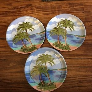 Set of 6 palm tree plates. Great for picnics